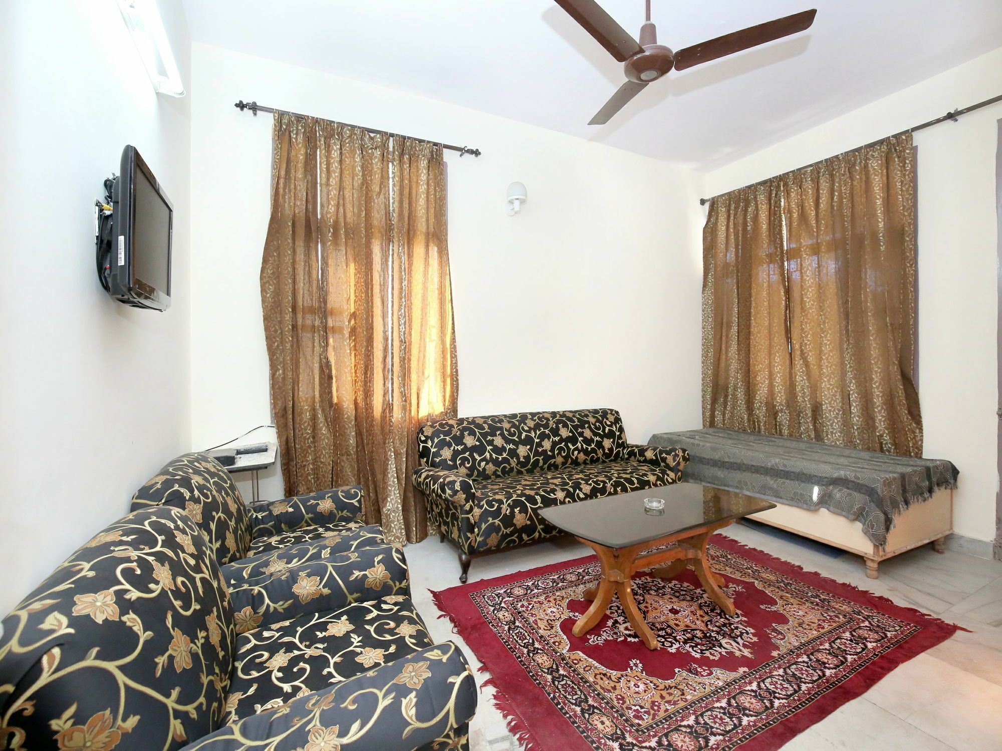 شقة Elegant 3Bhk Abode In Shoghi, شيملا المظهر الخارجي الصورة