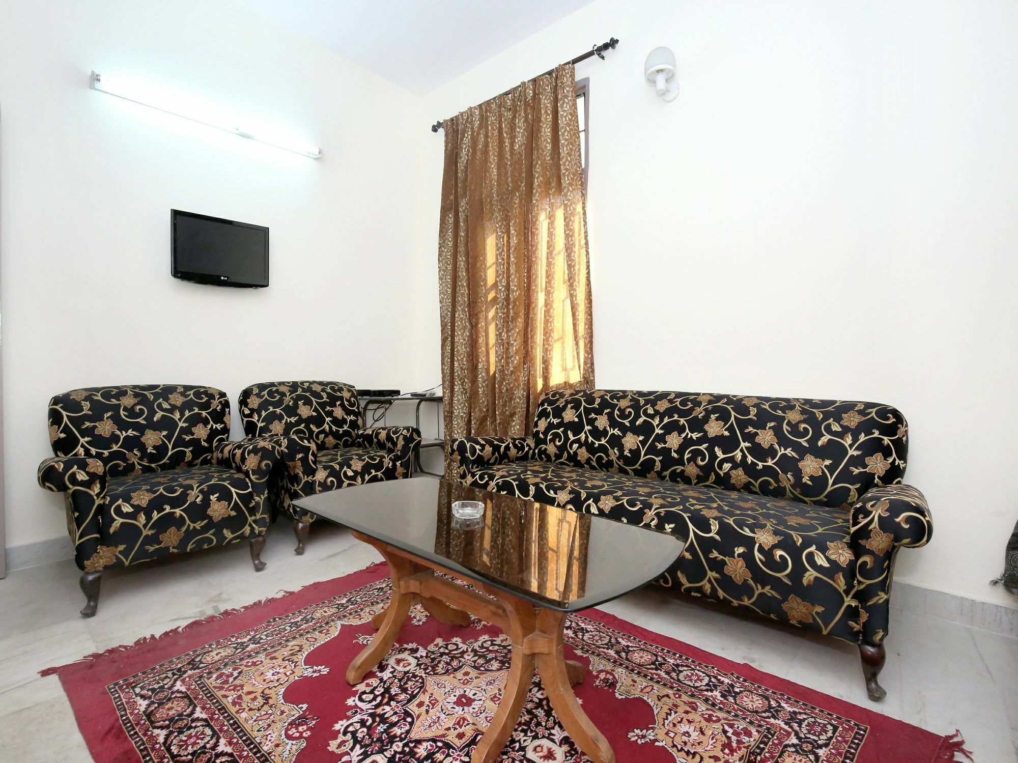 شقة Elegant 3Bhk Abode In Shoghi, شيملا المظهر الخارجي الصورة